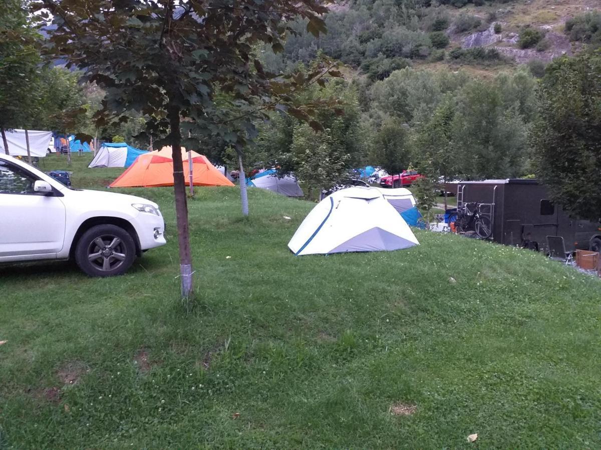 Hotel Càmping Riu Gelat Espot Esterno foto