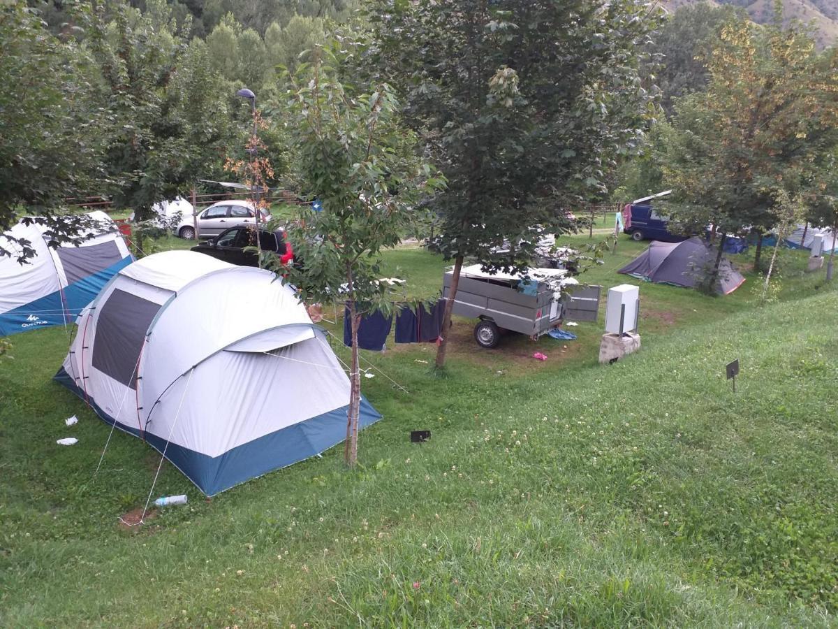 Hotel Càmping Riu Gelat Espot Esterno foto